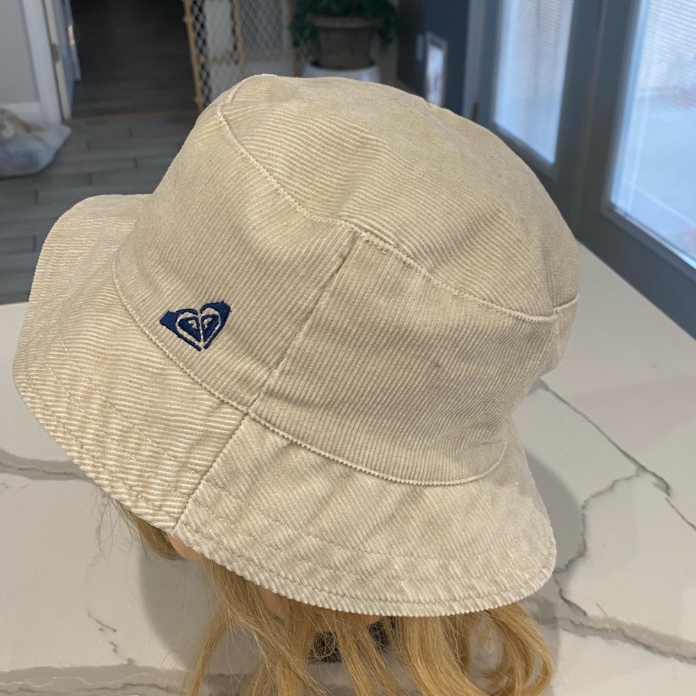 Roxy Beige Corduroy Bucket Hat with Navy Heart Logo